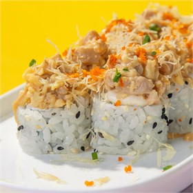{{photo.Alt || photo.Description || 'Ролл с курицей и омлетом'}}